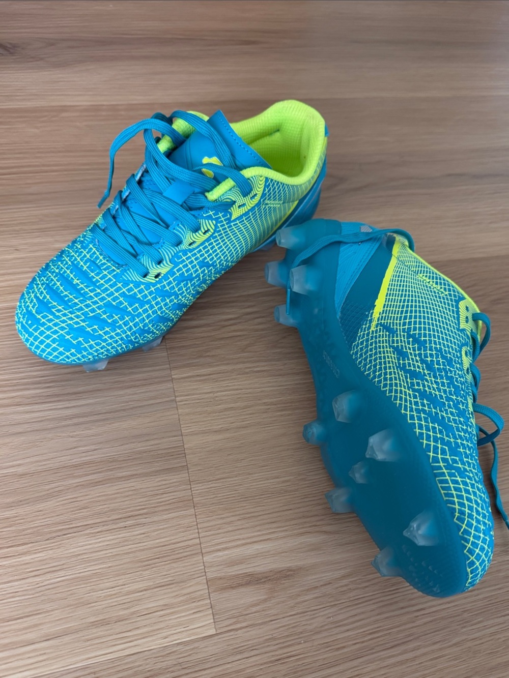 Kids Turquoise and Neon Yellow Soccer Sneakers